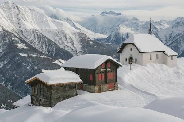 10 Chalets de Montagne de Rêve à Vendre Pour Une Évasion Parfaite